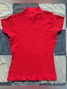 red shirt